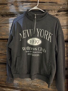 No Boundaries Charcoal New York 1997 Wellness Club Half-Zip Sweatshirt